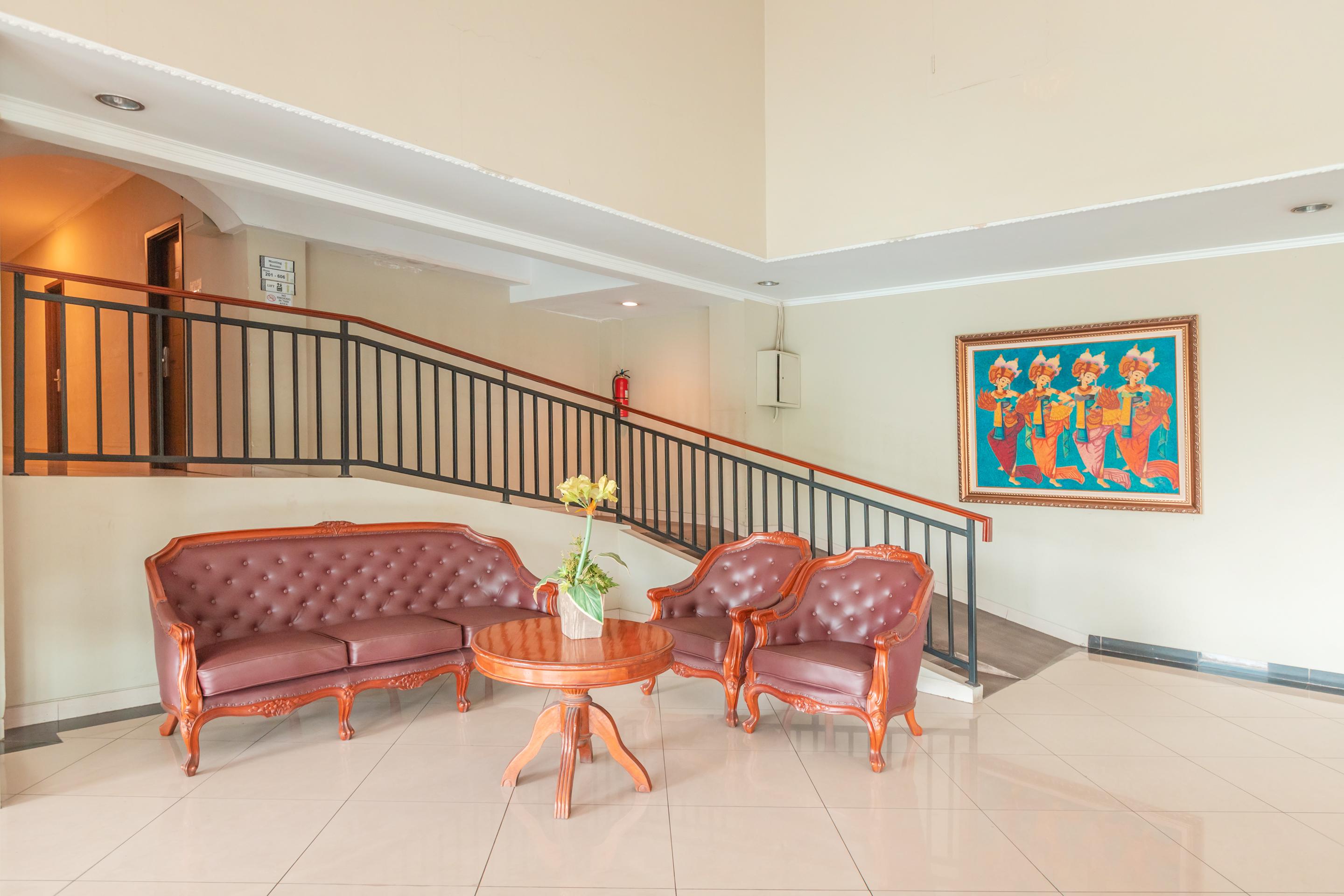 OYO Flagship 2131 Hotel Binong Tangerang Exterior foto